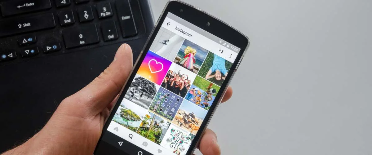 มีใครสามารถดูได้ไหมว่าคุณดูเรื่องราว Instagram ของพวกเขาแบบไม่เปิดเผยตัวตน?